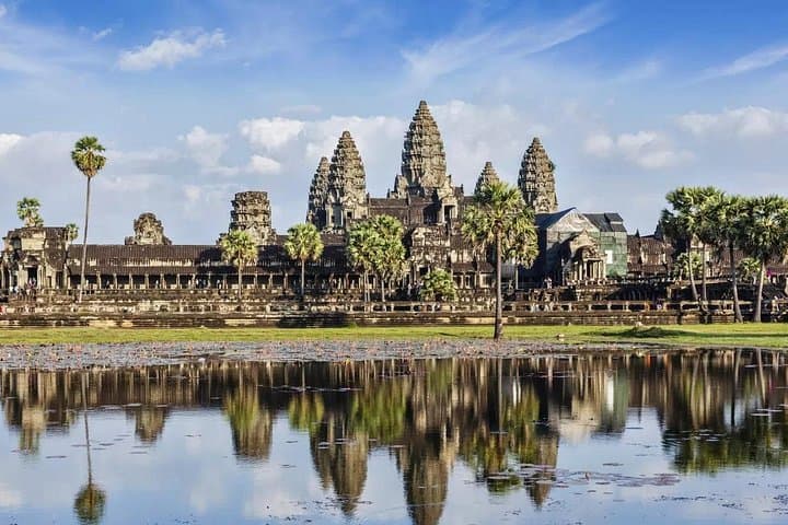 6-Day Angkor Wat to Phnom Penh Private Tour — Siem Reap Highlights & Khmer History photo 3