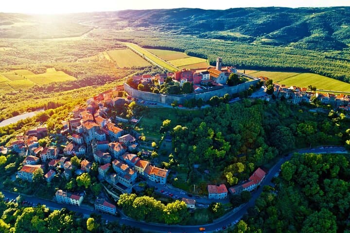 Motovun Hiking Tour with a Historian — Parenzana Trails & Medieval Walls