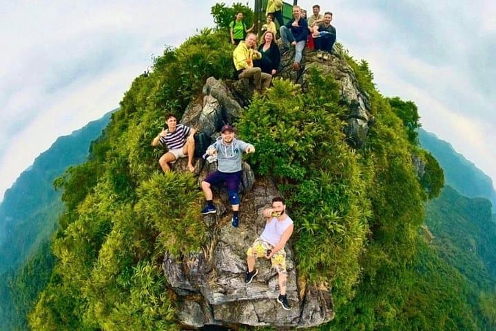 Full-Day Trek and Kayak: Cat Ba National Park & Lan Ha Bay Adventure photo 4
