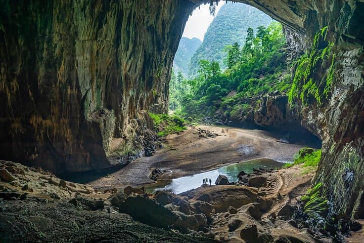 Hue to Phong Nha Day Trip — Phong Nha Cave & Heritage Highlights photo 2