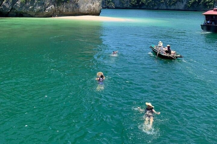 Lan Ha Bay Full-Day Cruise from Cat Ba: Kayak, Swim & Explore Dark Cave photo 5