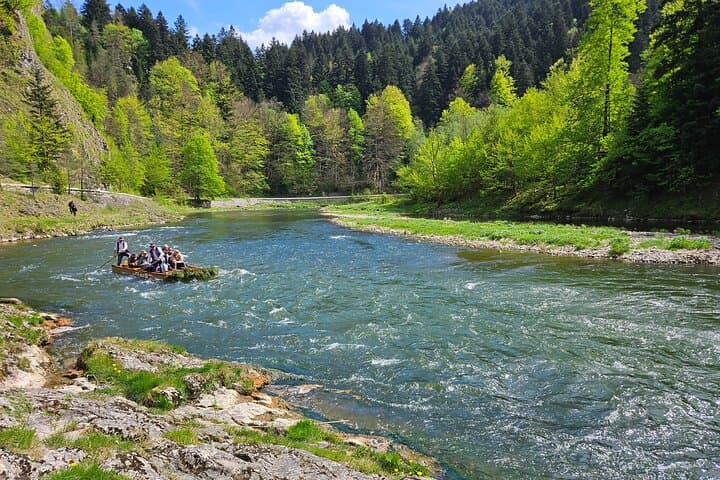 Full-Day Dunajec River Wooden Rafting from Krakow — Pieniny National Park photo 1