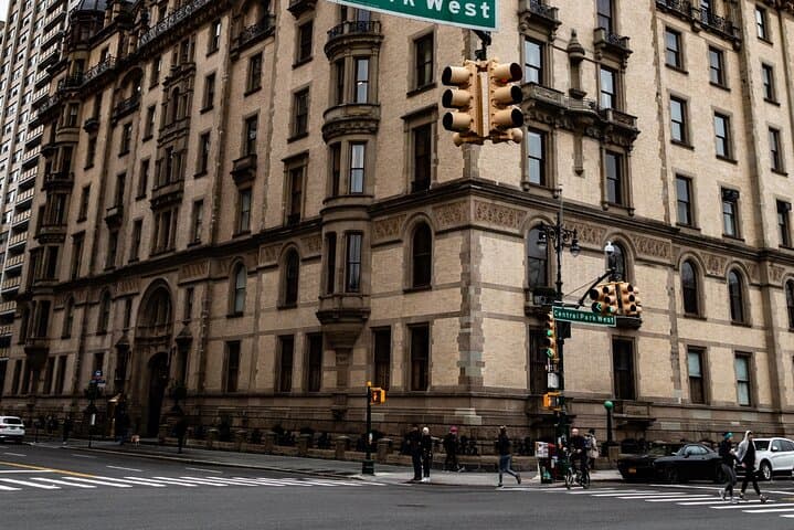 Alto Y Bajo Manhattan Spanish Tour: Famous Manhattan Sights in 4 Hours photo 2