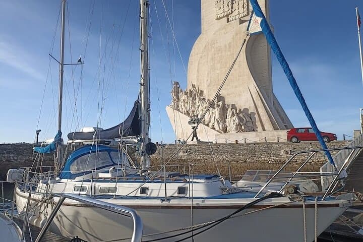 Private 2-Hour Sailing Tour in Lisbon — Sunset, History & River Views photo 6
