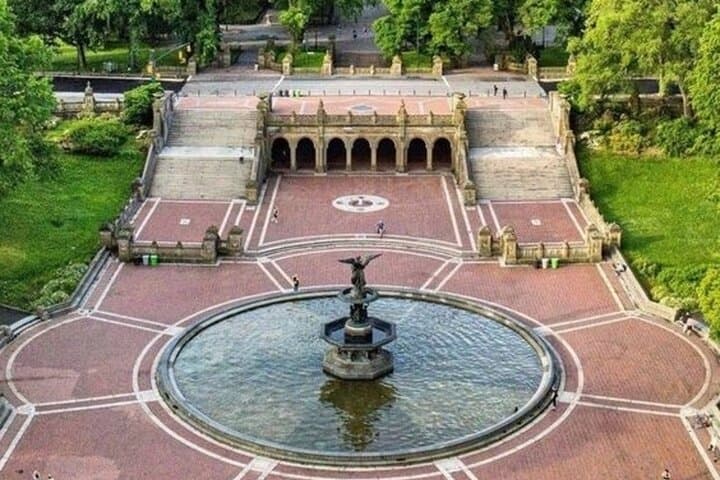 Central Park Guided Walking Tour: Secrets, Gardens, and City Views photo 3