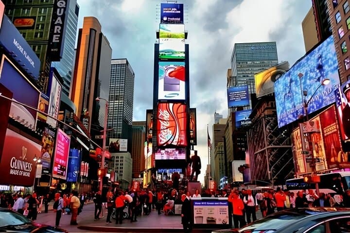 New York City 7-Hour Guided Walking Tour: Times Square to Brooklyn Bridge photo 4
