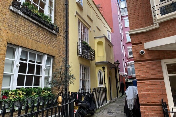 Haunted London Walk: Self-Guided St. James’s Ghost Tour photo 4