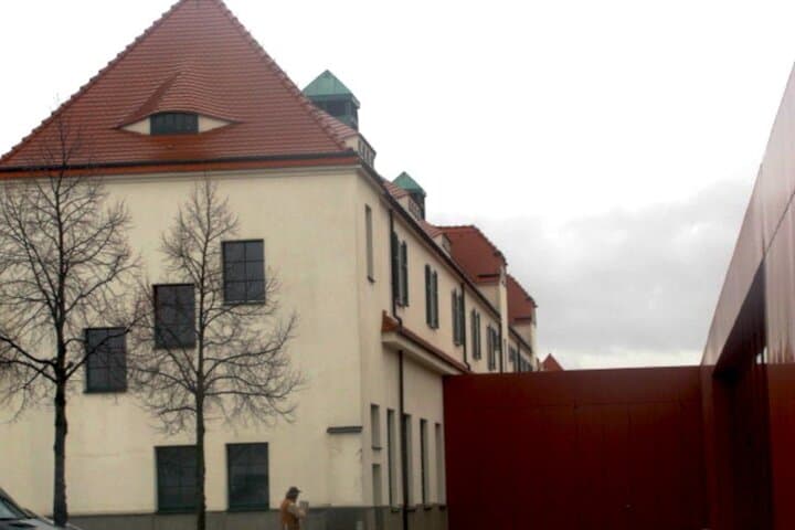 Walking in Vonnegut’s Dresden: Slaughterhouse No. 5 Memorial Tour photo 5