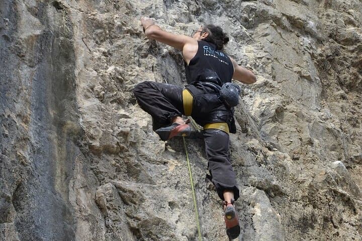 All-Day Guided Rock Climbing Near Izmir — Multi-Grade Cliffs at Kaynaklar, Sarıkaya & Gökdere