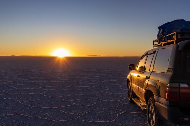 Salar de Uyuni Private Full-Day Tour: Salt Flats, Incahuasi & Tunupa Sunset photo 6