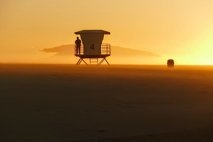 Pacific Coast Beach Towns & Celebrity Homes Private Coastal Tour