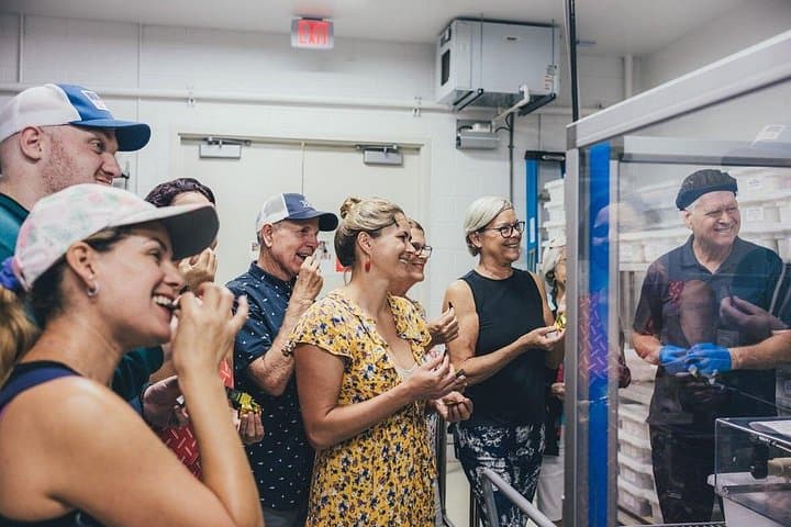Ku'ia Estate Chocolate Factory Experience in Lahaina — Bean-to-Bar Chocolate Tasting photo 3