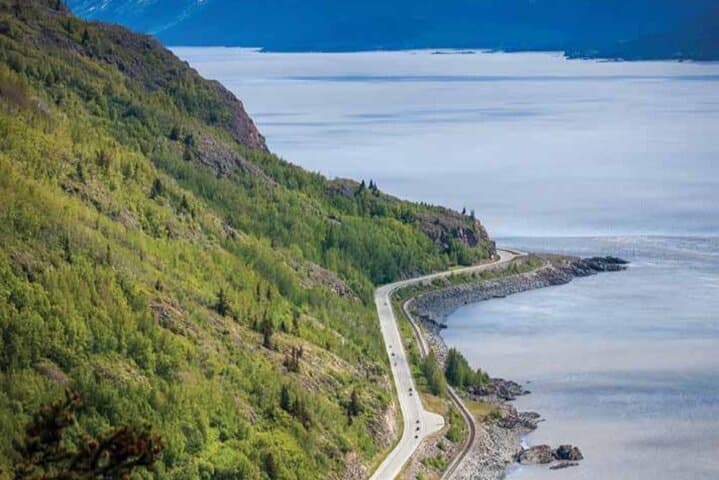 Seward to Anchorage Wildlife Adventure — Seward Highway, Turnagain Pass & Alaska Wildlife Conservation Center photo 2