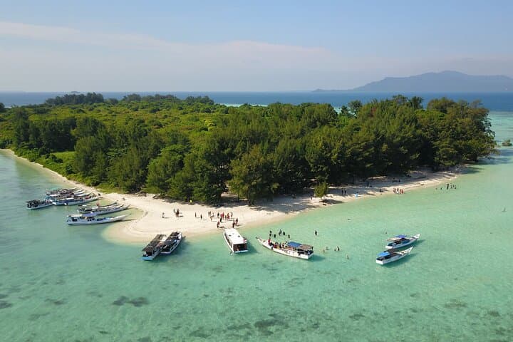 Karimunjawa Private Snorkeling and Island Hopping Tour — Full-Day Boat Adventure photo 4