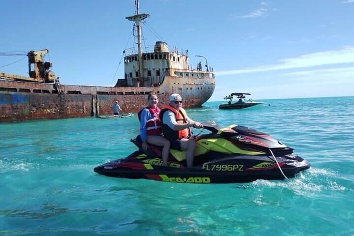 Private 1-Hour Famous Shipwreck Jetski Tour in Providenciales photo 4