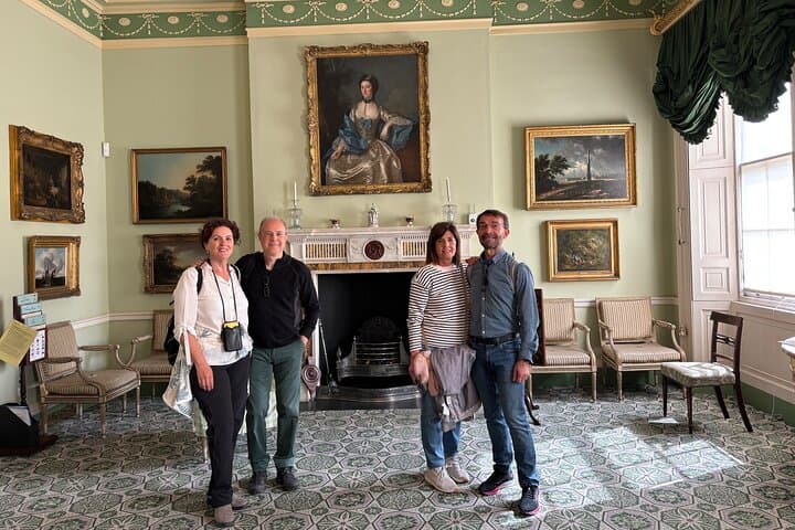 Edinburgh Full-Day Walking Tour with Castle Entry: Old Town, New Town & National Gallery photo 6