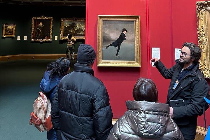 Edinburgh Full-Day Walking Tour with Castle Entry: Old Town, New Town & National Gallery photo 5