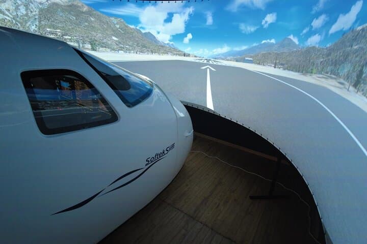 Earn Your Wings: Aeroplane Flight Experience & Simulators in Riga photo 2