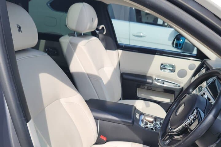 Private Rolls-Royce Full-Day London Tour with One-Day Pass photo 6