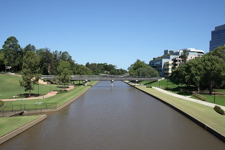 Blue Mountains Day Tour from Sydney — Three Sisters, Scenic World & Wildlife photo 2