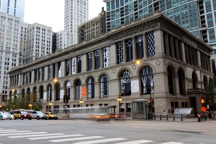 Chicago Loop Art Deco Private Walking Tour — 1920s Architecture & Jazz Age Facades photo 5