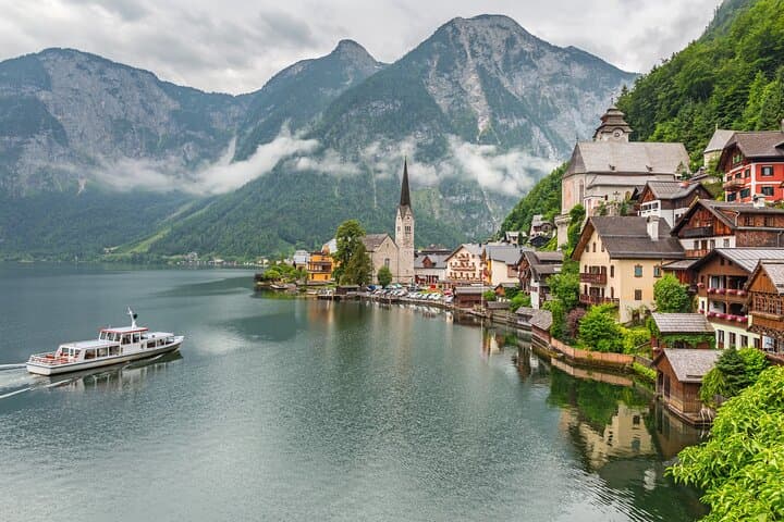 Day Trip from Vienna to Hallstatt: Skywalk, Salt Mine & Lake Boat photo 4