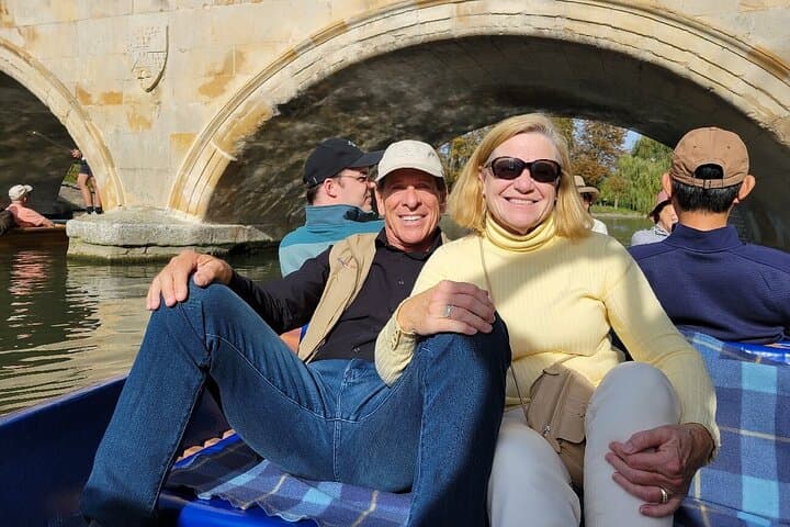 Oxford Punting on the Cherwell: Guided 1-Hour Private Punt with Oxbridge Tours photo 3