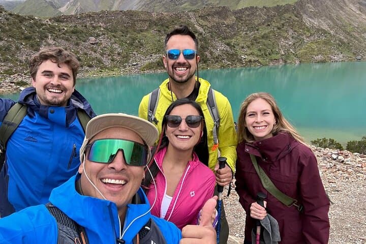 Humantay Lagoon: A High-Andes Day Hike to Turquoise Waters photo 4