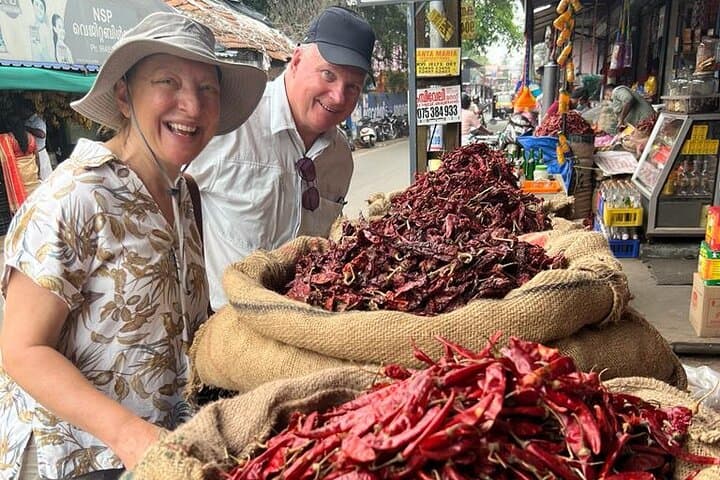 Kumarakom City Walk & Seafood Food Crawl — Backwaters to Beach Bites