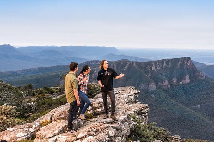 Grampians Grandeur: Private Day Trip to Nature's Wonderland from Melbourne