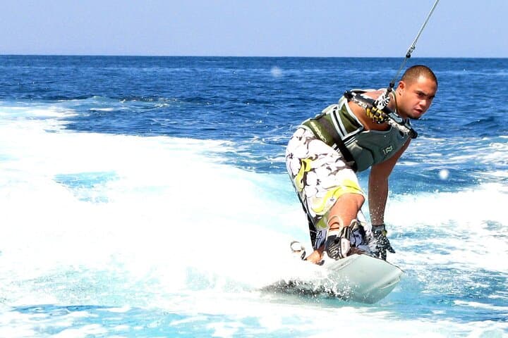 Cebu Wakeboarding: Beginner-Friendly Tow-Boat Sessions on Mactan Waters photo 5