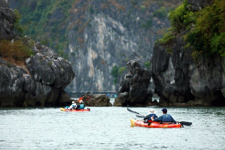 Half-Day Kayak and Boat Trip on Lan Ha Bay, Cat Ba Island photo 2