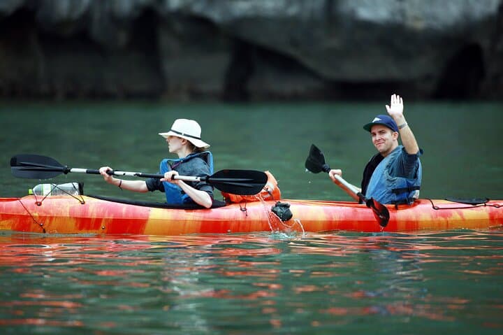 Half-Day Kayak and Boat Trip on Lan Ha Bay, Cat Ba Island photo 3