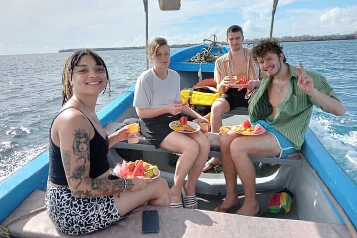Kisite Mpunguti Dolphin Safari and Wasini Island Snorkel — Day Trip from Diani Beach photo 4