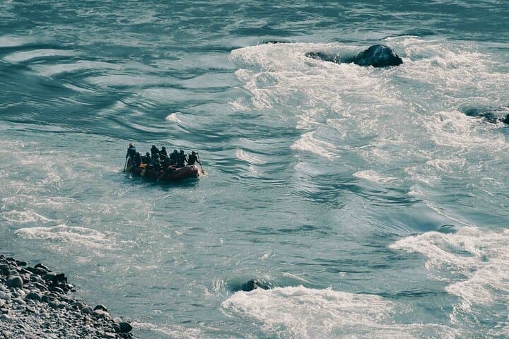 Ganga Whitewater: Shivpuri to NIM Beach Rafting in Rishikesh photo 4