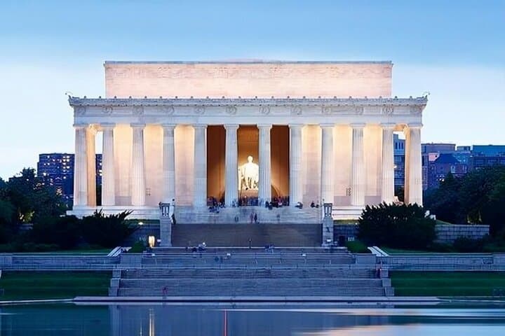 Washington Highlights Walking Tour: White House to Lincoln Memorial in 2 Hours photo 2