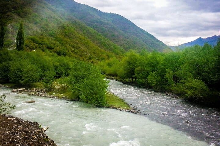 Day Trip from Tbilisi to Ananuri, Gudauri & Gergeti: Caucasus Views and Fortress Walks photo 6