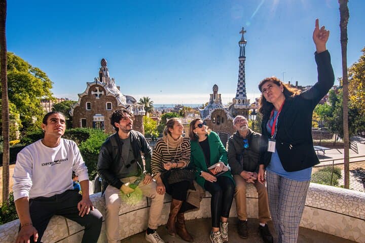 Wandering Gaudí: Park Güell Small-Group Guided Tour with Skip-the-Line Access