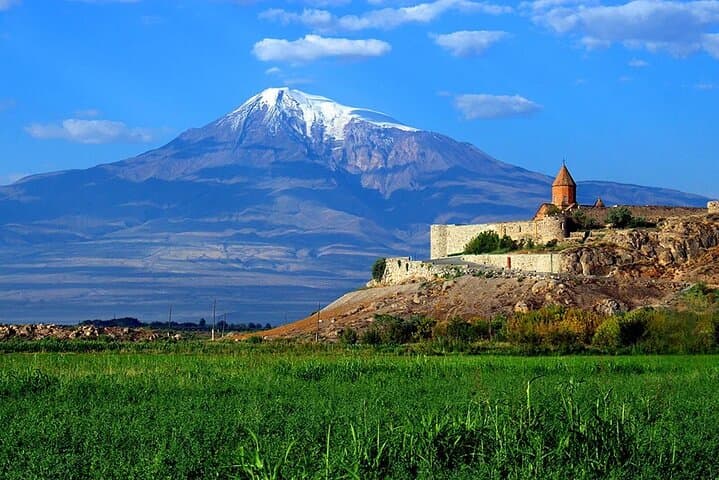 Private Guided Tour to Khor Virap & Noravank with Areni Wine Tasting photo 2
