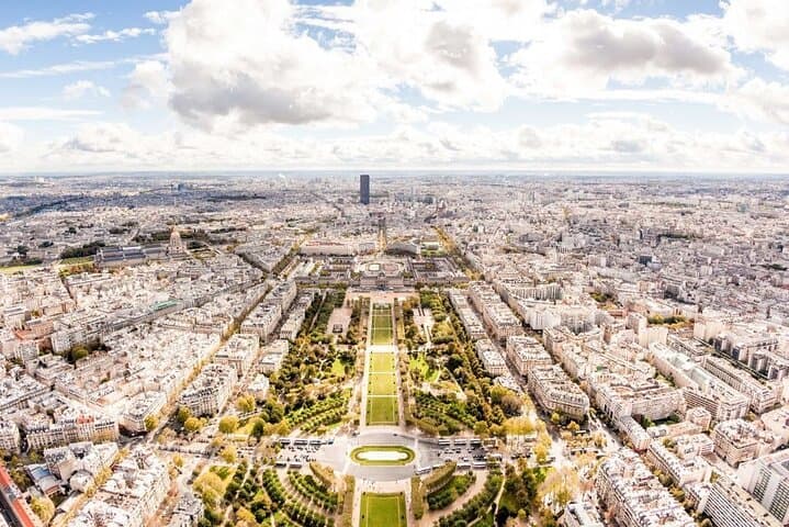 Eiffel Tower Guided Visit to 2nd Floor with Summit Option — Paris Monument Tour photo 5