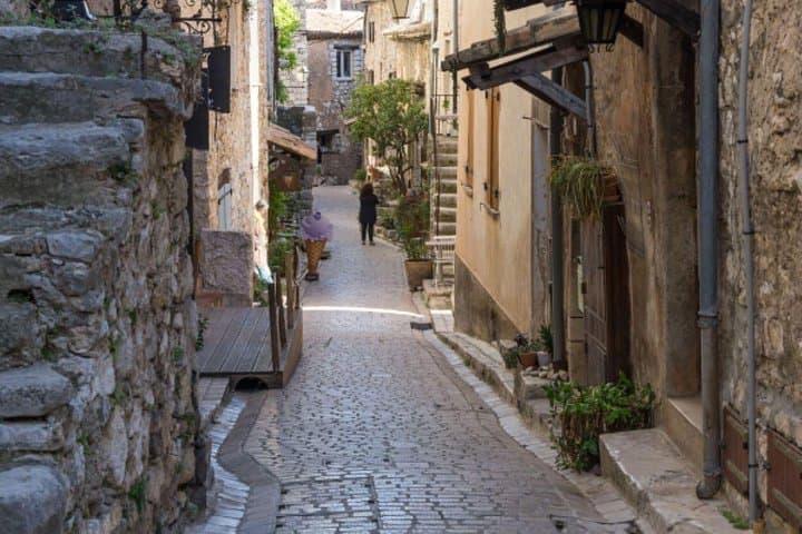 Half-Day Private Tour: Cannes, Antibes & Saint-Paul-de-Vence — Côte d'Azur Highlights photo 3