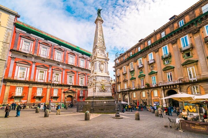 Private Panoramic Tour of Naples: Historical Highlights by Car
