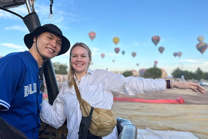 Dawn Hot Air Balloon Over Teotihuacan with La Gruta Breakfast photo 2