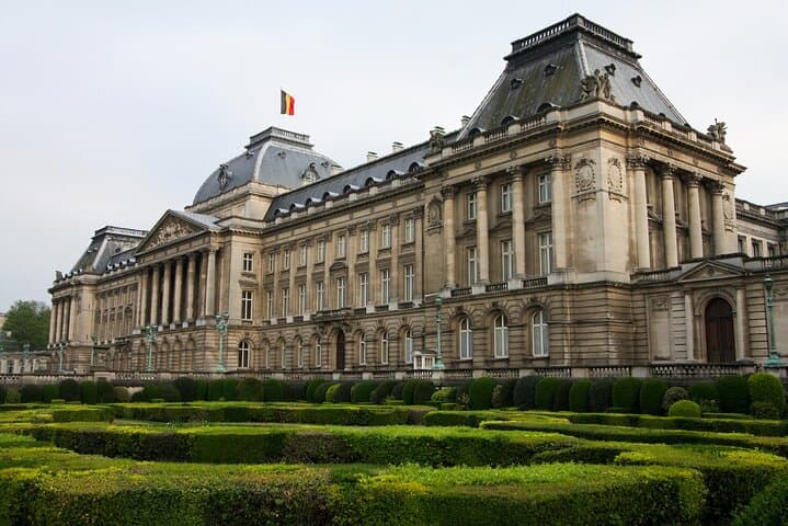 Private Brussels Walking Tour: Grand Place, Royal Palace & Hidden Gems photo 5