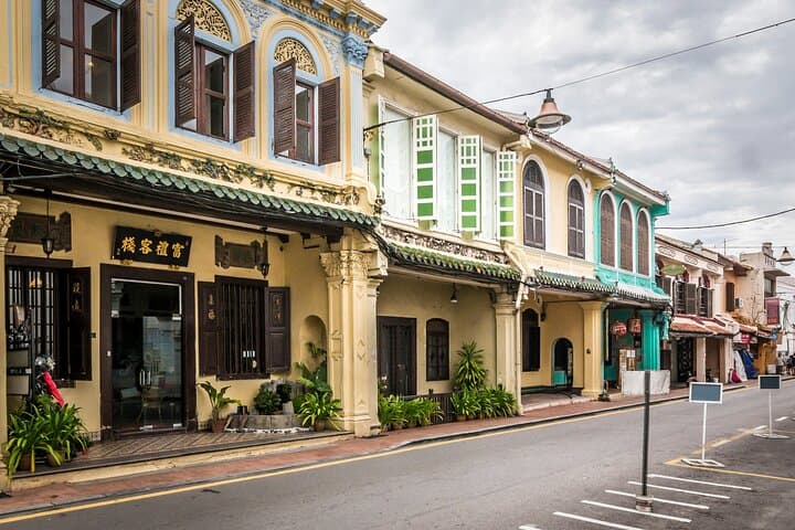 Darwin Historic Charms Private Walking Tour — Top Sights & Practical Guide photo 6