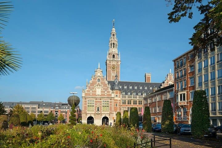 Leuven Private Family Walking Tour: Historic Squares and Botanical Garden photo 3