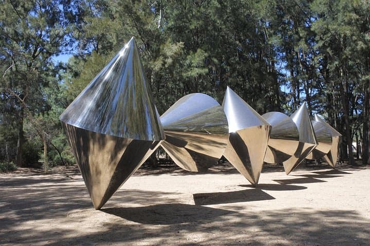 Family Private Walking Tour in Canberra – Capital Wonders Walking Experience photo 3