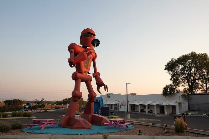 Explore Meow Wolf’s House of Eternal Return — Santa Fe’s Immersive Art Experience photo 5