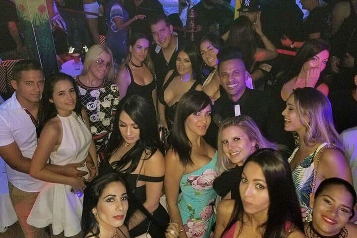 Ocean Drive Bachelorette Bar Crawl: South Beach Nightlife Guide photo 5