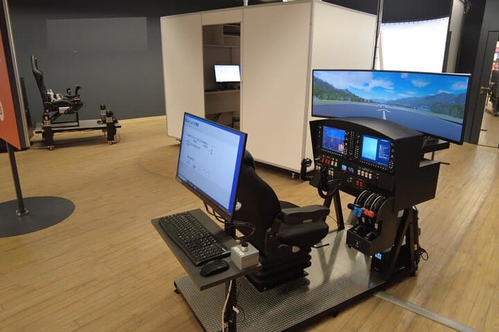 Earn Your Wings: Aeroplane Flight Experience & Simulators in Riga photo 5